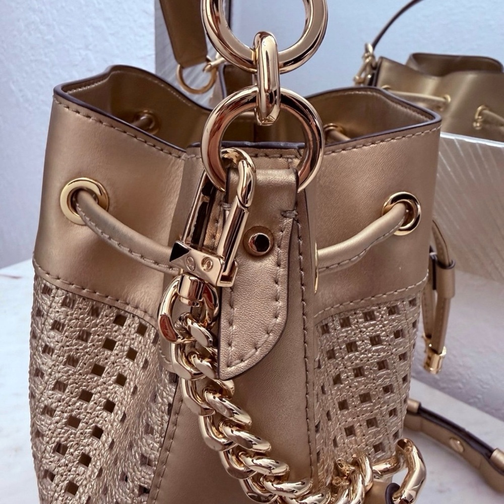 Michael Kors Metallic Gold Shoulder Bag! Dust Bag included! - Picture 4 of 10